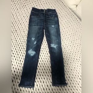 American Eagle Outfitter Super Hi-Rise Jegging in Super Super Stretch Dark Wash